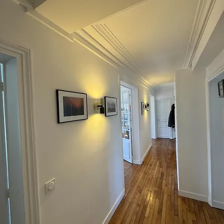 公寓 Haussmannian Appartment, Charm & Unobstructed View